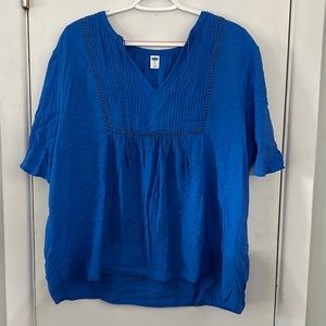 Old Navy blue shirt